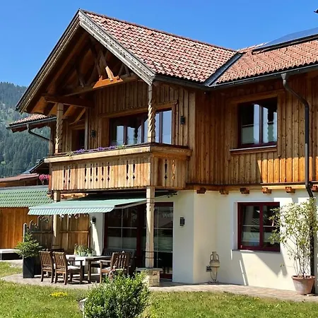 בית נופש Landhaus Lignum *